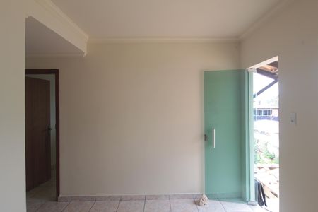 Sala de casa para alugar com 1 quarto, 50m² em Minas Caixa, Belo Horizonte