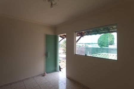 Sala de casa para alugar com 1 quarto, 50m² em Minas Caixa, Belo Horizonte