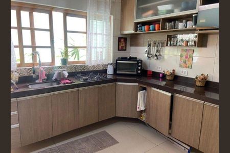 Casa à venda com 125m², 3 quartos e 2 vagas