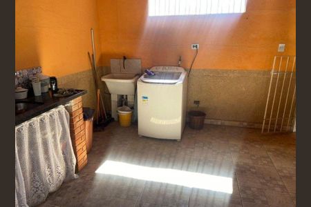 Casa à venda com 125m², 3 quartos e 2 vagas