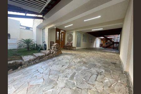 Casa à venda com 600m², 3 quartos e 3 vagas