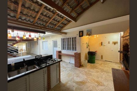 Casa à venda com 3 quartos, 600m² em Jardim Pinhal, Guarulhos