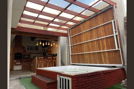 Casa à venda com 600m², 3 quartos e 3 vagas