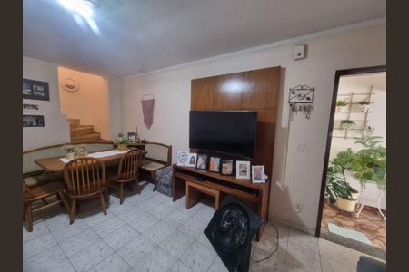 Casa à venda com 220m², 3 quartos e 2 vagas