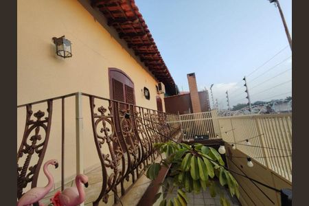 Casa à venda com 200m², 3 quartos e 7 vagas