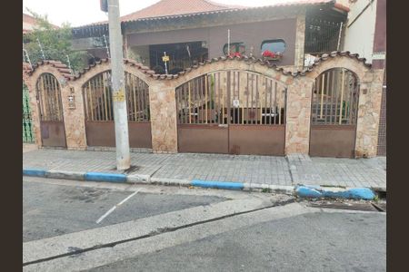 Casa à venda com 200m², 3 quartos e 7 vagas