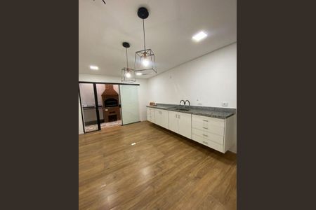 Casa à venda com 198m², 2 quartos e 2 vagas