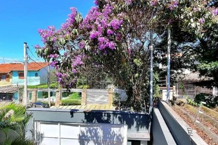 Casa à venda com 126m², 3 quartos e 3 vagas