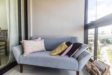 Apartamento à venda com 87m², 3 quartos e 3 vagas Apartamento à venda com 87m², 3 quartos e 3 vagasVaranda