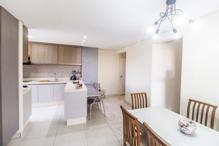 Apartamento à venda com 87m², 3 quartos e 3 vagas Apartamento à venda com 87m², 3 quartos e 3 vagasSala