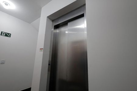 Apartamento à venda com 115m², 2 quartos e 2 vagas Apartamento à venda com 115m², 2 quartos e 2 vagasElevador
