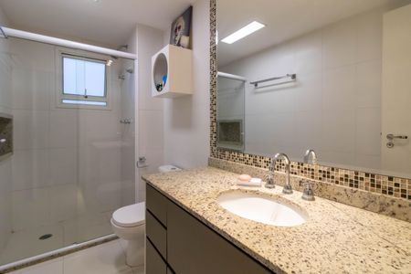 Apartamento para alugar com 183m², 4 quartos e 3 vagasBanheiro