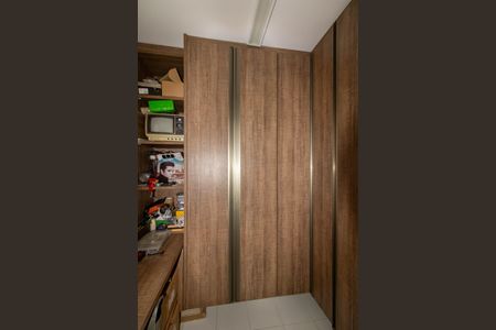 Apartamento para alugar com 183m², 4 quartos e 3 vagasQuarto de Serviço 