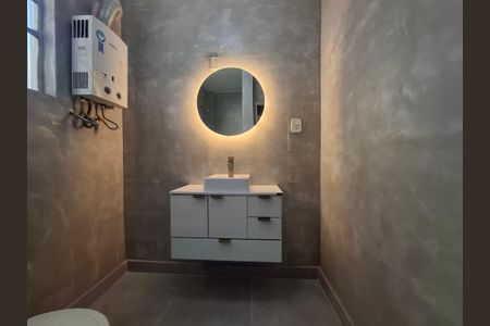 Banheiro de apartamento à venda com 2 quartos, 80m² em Lapa, Rio de Janeiro