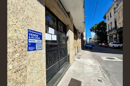 Apartamento à venda com 80m², 2 quartos e sem vaga Apartamento à venda com 80m², 2 quartos e sem vagaPlaca
