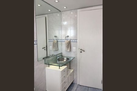 Apartamento para alugar com 140m², 3 quartos e 2 vagasBanheiro