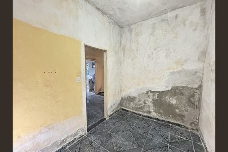 Quarto de casa para alugar com 1 quarto, 101m² em Engenheiro Belford, Nilópolis