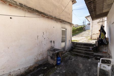 Casa à venda com 500m², 2 quartos e 10 vagas Casa à venda com 500m², 2 quartos e 10 vagasQuintal