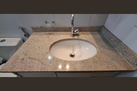Apartamento para alugar com 73m², 2 quartos e 2 vagasBanheiro