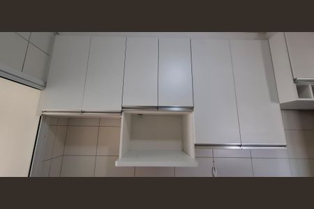 Apartamento para alugar com 73m², 2 quartos e 2 vagasCozinha