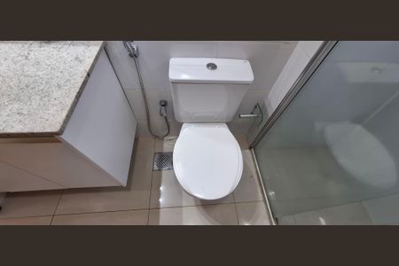 Apartamento para alugar com 73m², 2 quartos e 2 vagasBanheiro da Suíte
