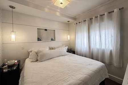 Apartamento à venda com 122m², 3 quartos e 2 vagas Apartamento à venda com 122m², 3 quartos e 2 vagasSuíte