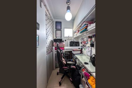 Apartamento à venda com 122m², 3 quartos e 2 vagas Apartamento à venda com 122m², 3 quartos e 2 vagasEscritório