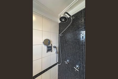 Apartamento à venda com 122m², 3 quartos e 2 vagas Apartamento à venda com 122m², 3 quartos e 2 vagasBanheiro da Suíte
