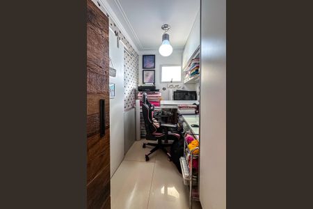 Apartamento à venda com 122m², 3 quartos e 2 vagas Apartamento à venda com 122m², 3 quartos e 2 vagasEscritório