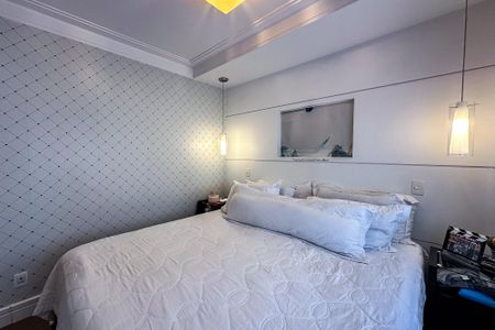 Apartamento à venda com 122m², 3 quartos e 2 vagas Apartamento à venda com 122m², 3 quartos e 2 vagasSuíte