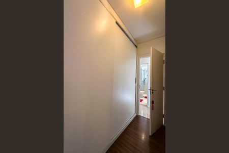 Apartamento à venda com 122m², 3 quartos e 2 vagas Apartamento à venda com 122m², 3 quartos e 2 vagasCloset da suíte