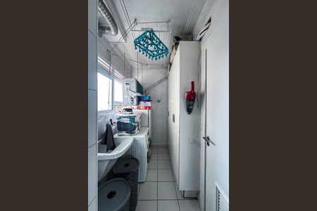 Apartamento à venda com 122m², 3 quartos e 2 vagas Apartamento à venda com 122m², 3 quartos e 2 vagasÁrea de Serviço