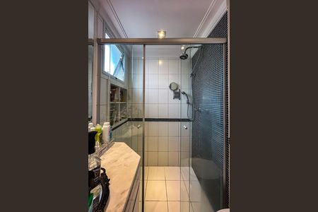 Apartamento à venda com 122m², 3 quartos e 2 vagas Apartamento à venda com 122m², 3 quartos e 2 vagasBanheiro da Suíte