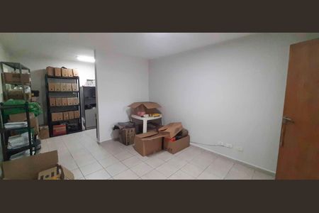 Casa à venda com 122m², 2 quartos e 1 vaga