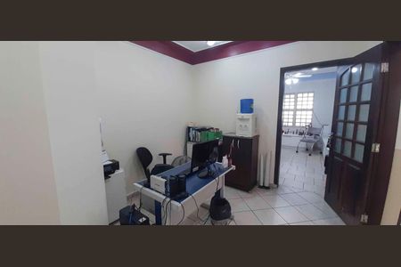 Casa à venda com 122m², 2 quartos e 1 vaga