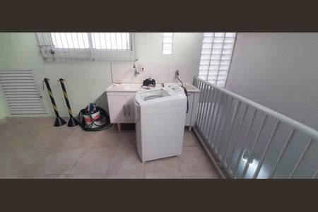 Casa à venda com 122m², 2 quartos e 1 vaga Casa à venda com 122m², 2 quartos e 1 vagaÁrea de Serviço