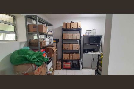 Casa à venda com 122m², 2 quartos e 1 vaga