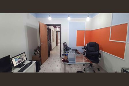Casa à venda com 122m², 2 quartos e 1 vaga