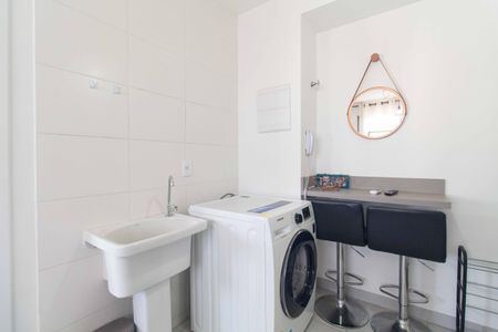 Apartamento para alugar com 25m², 1 quarto e sem vaga Apartamento para alugar com 25m², 1 quarto e sem vagaSala, cozinha e área de serviço