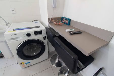 Apartamento para alugar com 25m², 1 quarto e sem vaga Apartamento para alugar com 25m², 1 quarto e sem vagaSala, cozinha e área de serviço