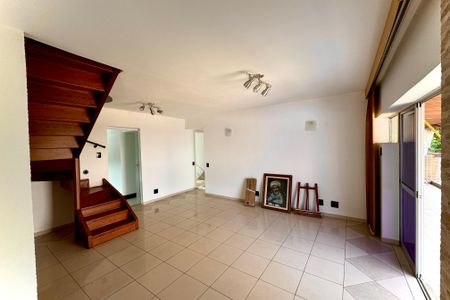 Apartamento para alugar com 169m², 3 quartos e 1 vaga