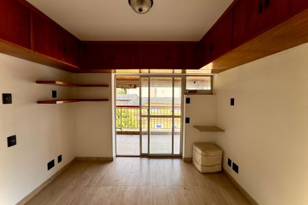 Apartamento para alugar com 169m², 3 quartos e 1 vaga