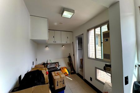 Apartamento para alugar com 169m², 3 quartos e 1 vaga
