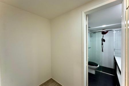 Apartamento para alugar com 169m², 3 quartos e 1 vaga