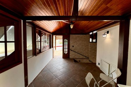 Apartamento para alugar com 169m², 3 quartos e 1 vaga