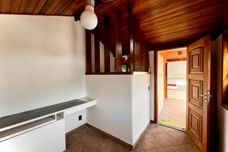 Apartamento para alugar com 169m², 3 quartos e 1 vaga
