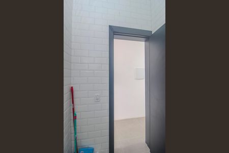 Casa para alugar com 120m², 2 quartos e 1 vaga Casa para alugar com 120m², 2 quartos e 1 vagaBanheiro