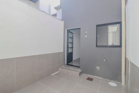 Casa para alugar com 120m², 2 quartos e 1 vaga Casa para alugar com 120m², 2 quartos e 1 vagaQuintal/Area de serviço