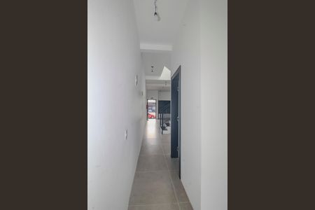 Casa para alugar com 120m², 2 quartos e 1 vaga Casa para alugar com 120m², 2 quartos e 1 vagaCorredor