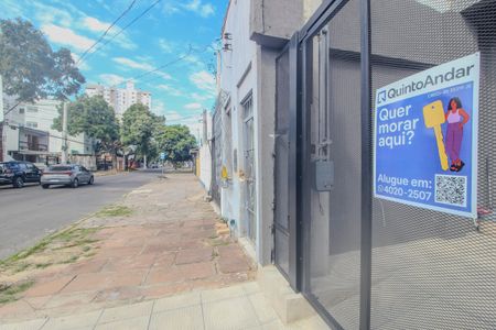 Casa para alugar com 120m², 2 quartos e 1 vaga Casa para alugar com 120m², 2 quartos e 1 vagaPlaca/Fachada